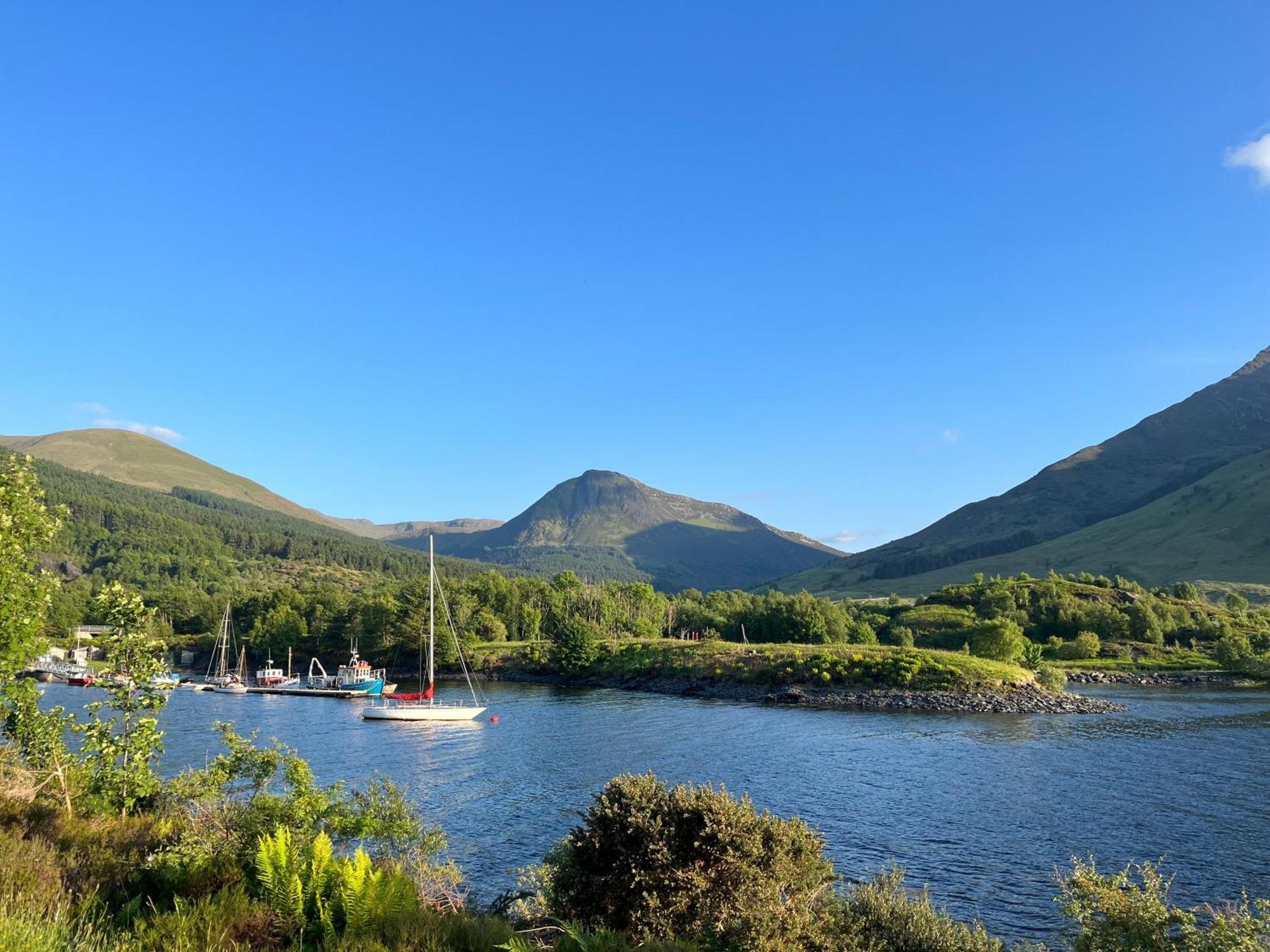 The Heronry Hideaway With Luxury Hot Tub Ballachulish Eksteriør billede