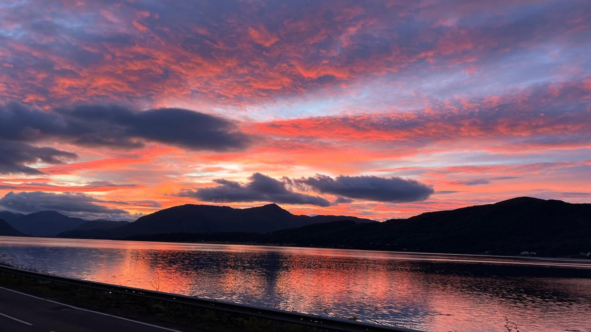 The Heronry Hideaway With Luxury Hot Tub Ballachulish Eksteriør billede
